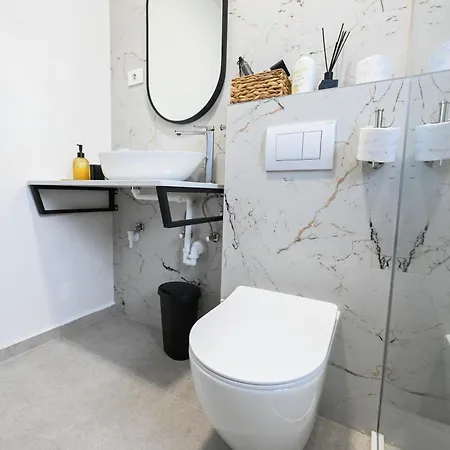 Апартаменты 4-star Design Bubamara Задар