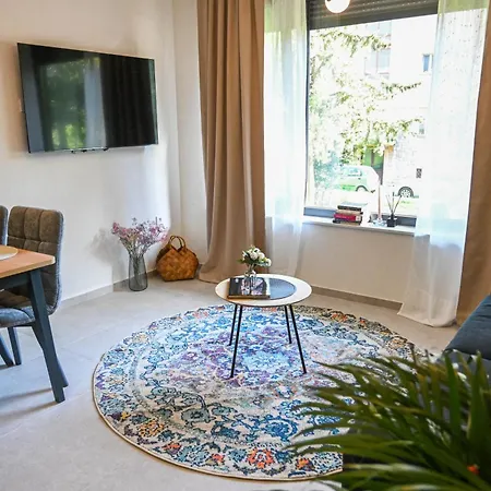 Апартаменты 4-star Design Bubamara